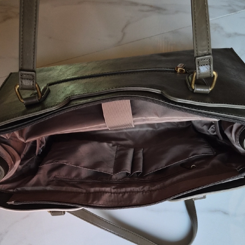 Lovevook 17 Inch Laptop Tote - Picture 6 of 11